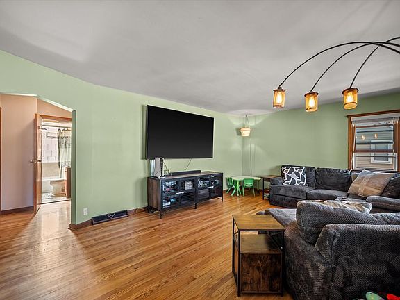 3rd image of 3343 East Ryan ROAD