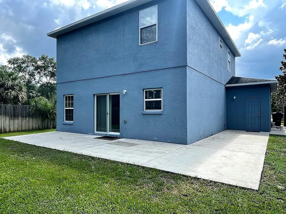357 S Observatory Dr — Photo 2