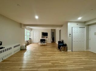 754 E 6th St APT 3E, New York, NY 10009