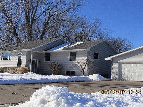 2nd image of 2932 Helena Ave N