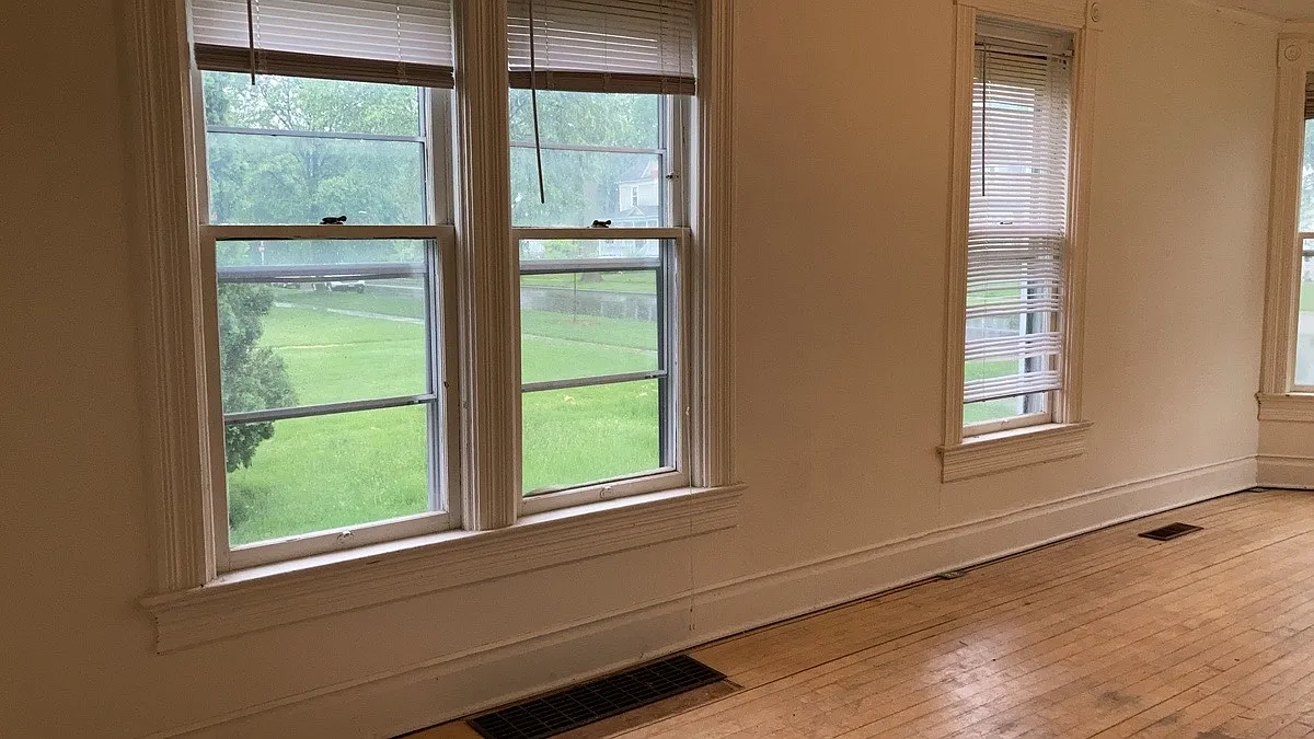 3 bed, 1098 sqft, $1,425 — Photo 3