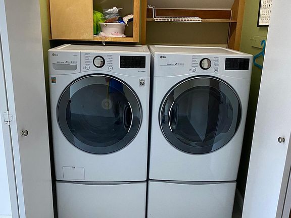 5th image of 3167 Payne Ave APT 48