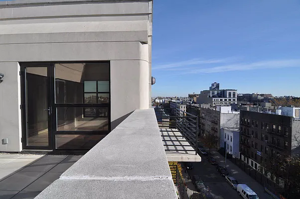 Rented by Bohemia Realty Group | media 28