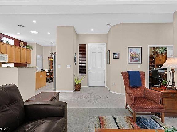 3rd image of 1805 Cypress Mesa Dr