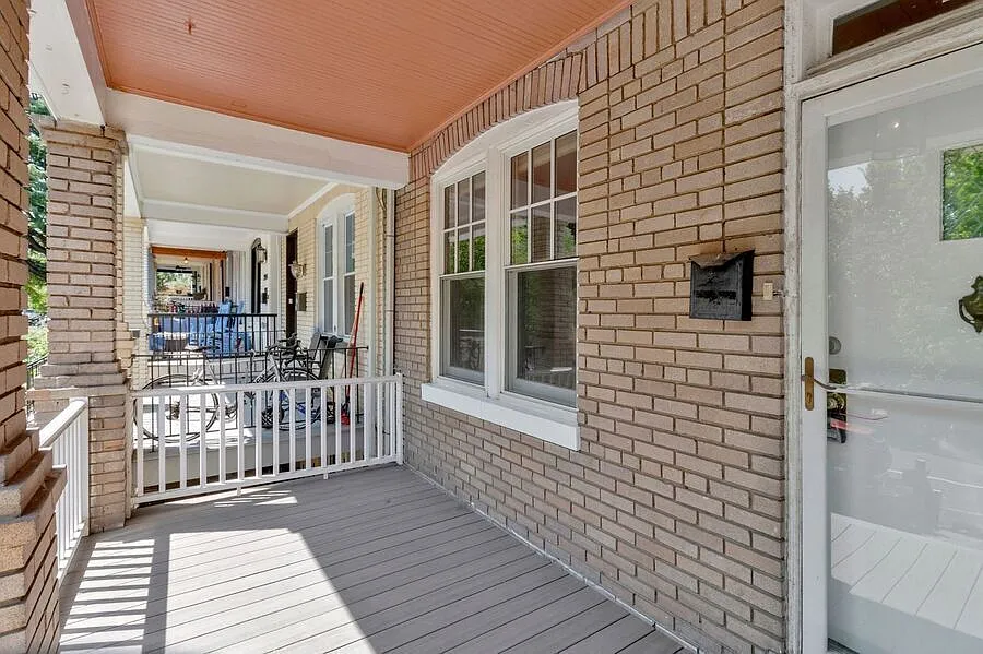 Charming 3BR Rowhome in Petworth with Finished Lower Level — Photo 2
