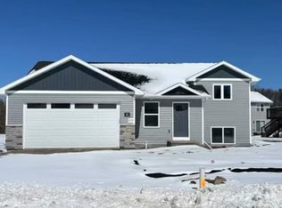 81 Gibson Ct, Oshkosh, WI 54902