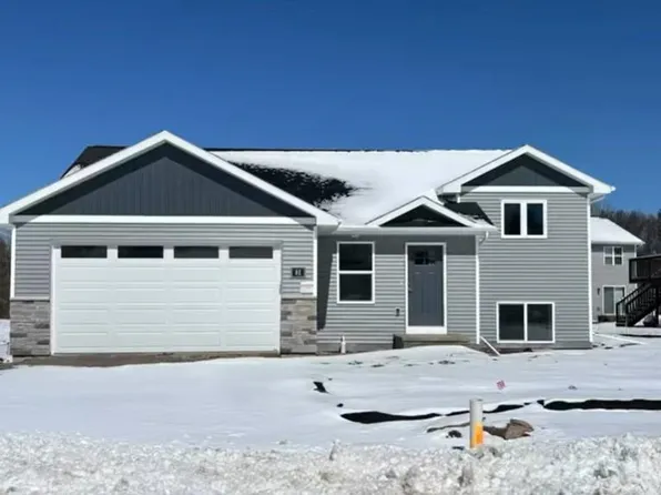 81 Gibson Ct, Oshkosh, WI 54902