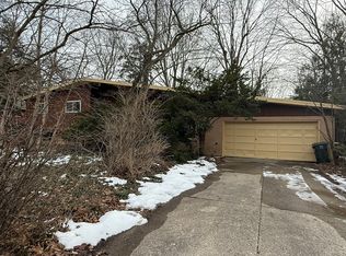 401 Eliot Dr, Urbana, IL