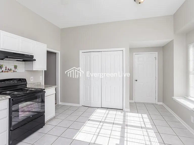 240 Turning Leaf Dr — Photo 7