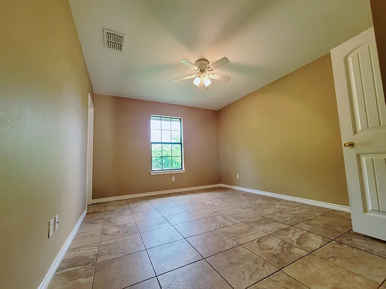 210 Elm St #1 — Photo 9