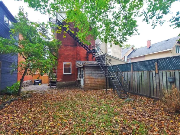 501 Gilmour St #4, Ottawa, ON K1R 5L3