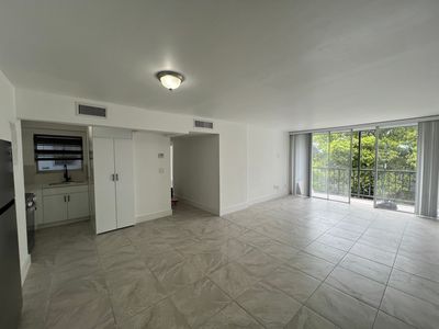210 Fontainebleau Blvd APT 411, Miami, FL, 33172