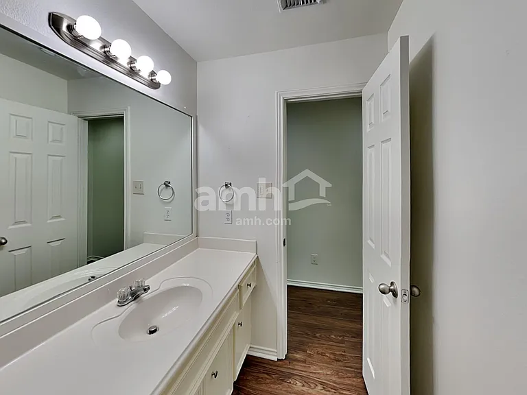 15818 Shoreline Terrace Dr — Photo 20
