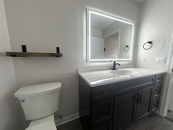 3rd image of 1436 Buckingham Gate Blvd #D