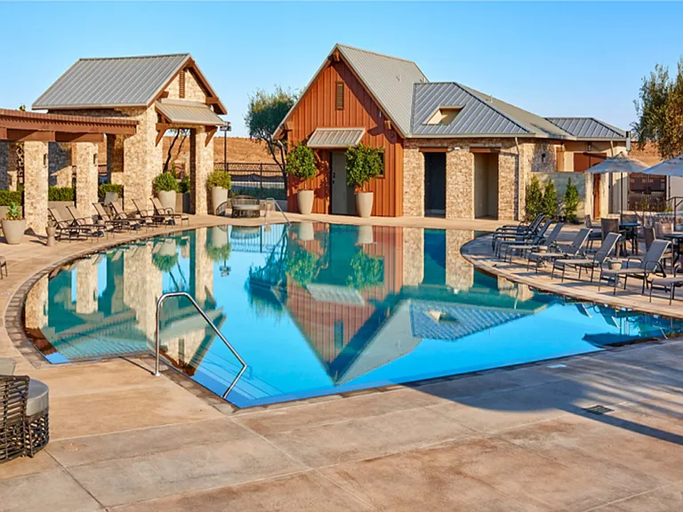 1094 W Pioneer Dr — Photo 16