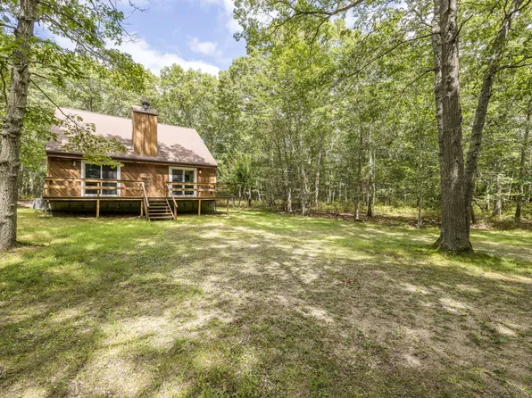 34 Middle Hwy, East Hampton, NY 11937