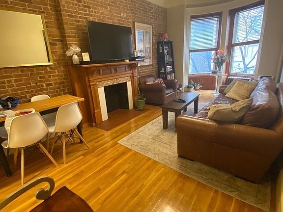 2nd image of 8 W 71st St #4DD