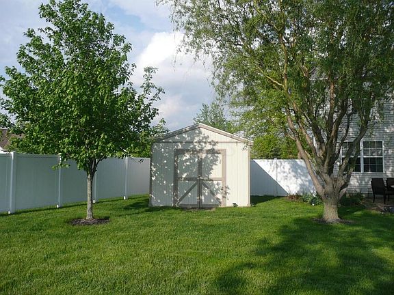 5th image of 393 Dewfall Dr