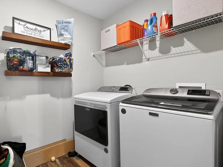 307 Tivoli Ct — Photo 25