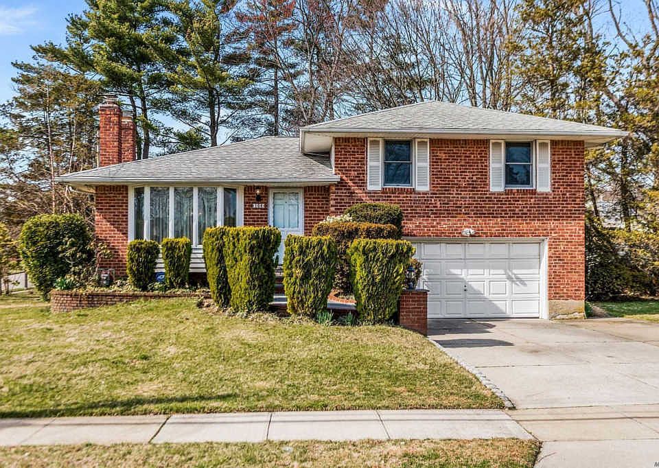 1st image of 108 Oakwood Dr