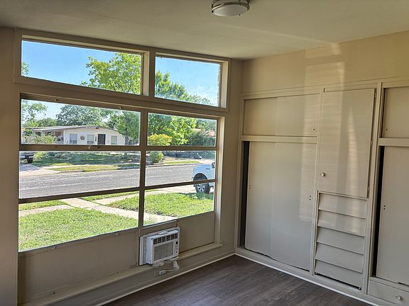 5th image of 447 Lively Dr