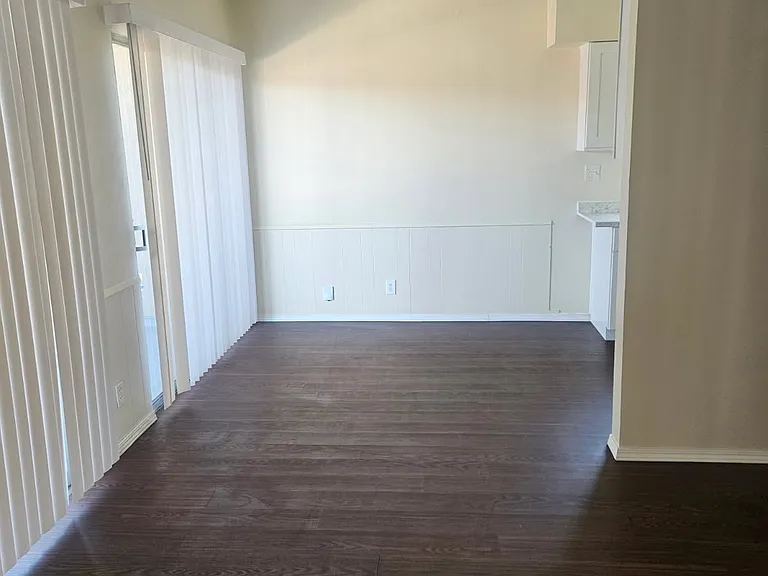 1381 College View Dr #6 — Photo 6