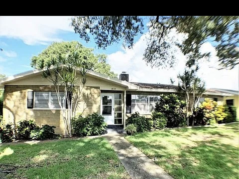 2nd image of 1010 University Dr W