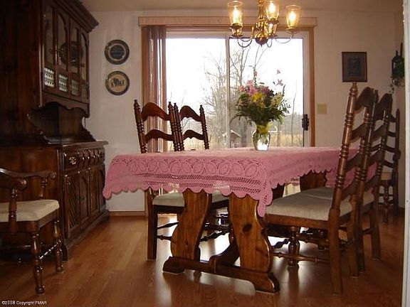 Dining Area 2
