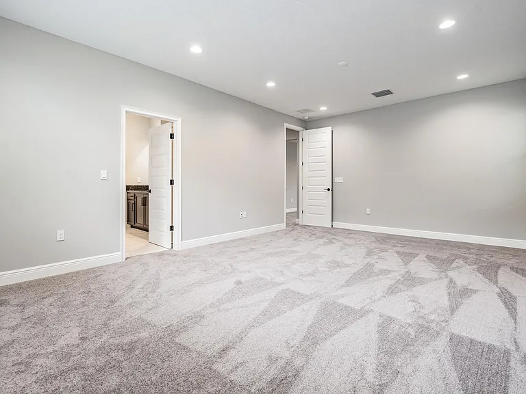 3912 S Church Ave — Photo 41