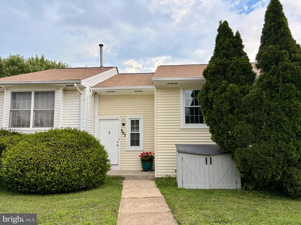 307 Charles St, Rockville, MD 20850