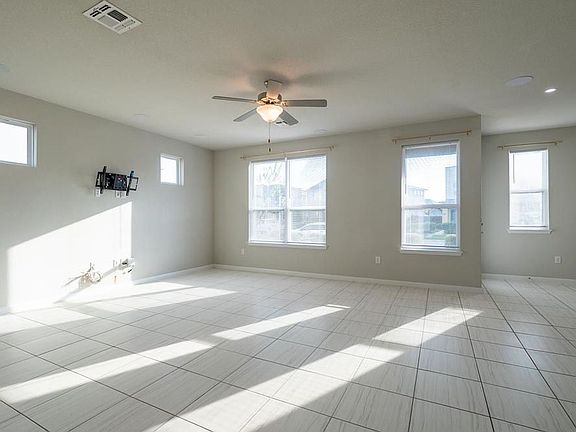 4th image of 8720 Whitter Dr #B
