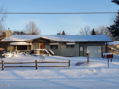 150 3rd Ave SE, Halliday, ND, 58636