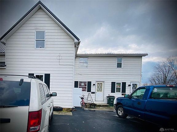 4th image of 336 N Center St