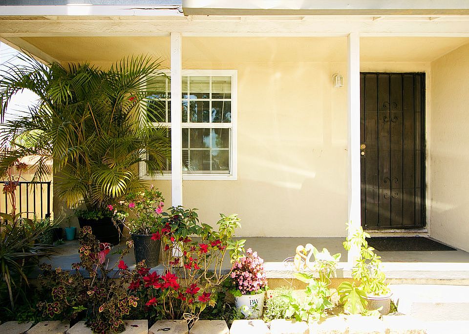 1st image of 10717 Ceres Ave