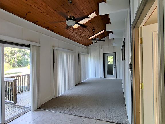 5th image of 15530 Crystal Acres Dr