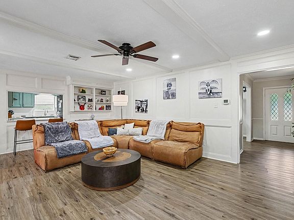 4th image of 5823 Havenwoods Dr