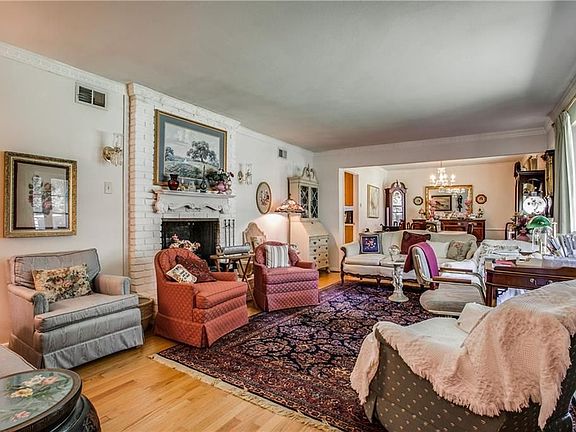 3rd image of 11040 Milhof Dr