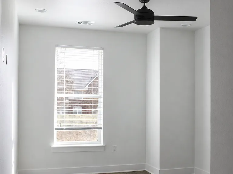 1810 Rich Smith Ln — Photo 14