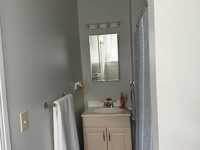70 Lyon St #2 — Photo 10