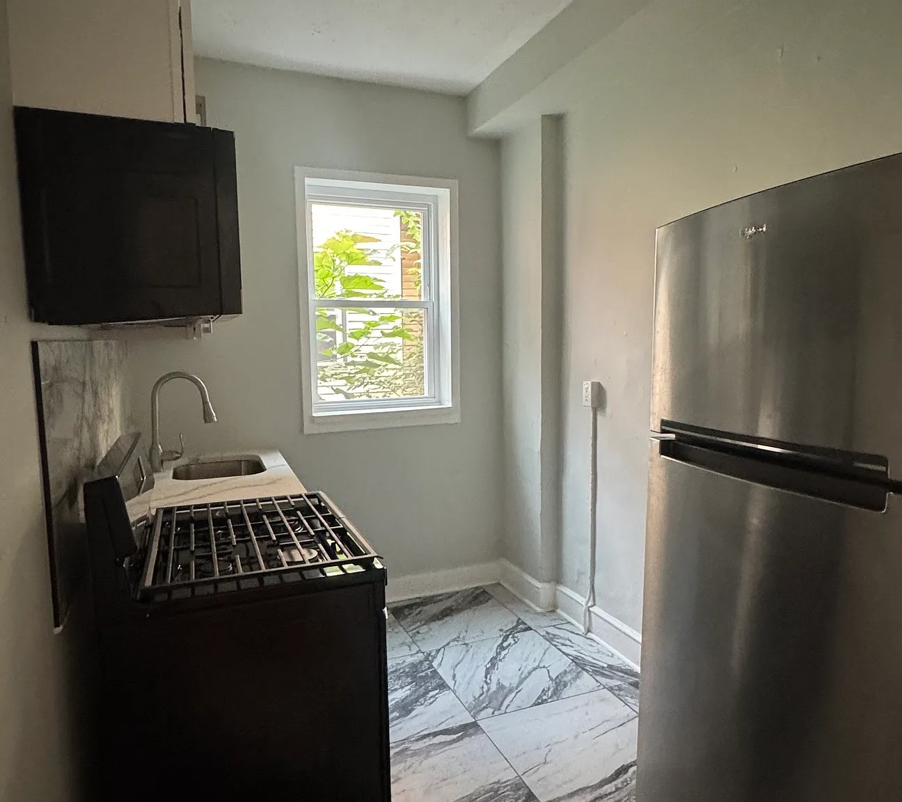 1 bed, 1.0 bath, 600 sqft, $1,400 — Photo 2