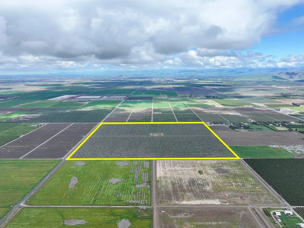 18995 Avenue 232, Lindsay, CA 93247