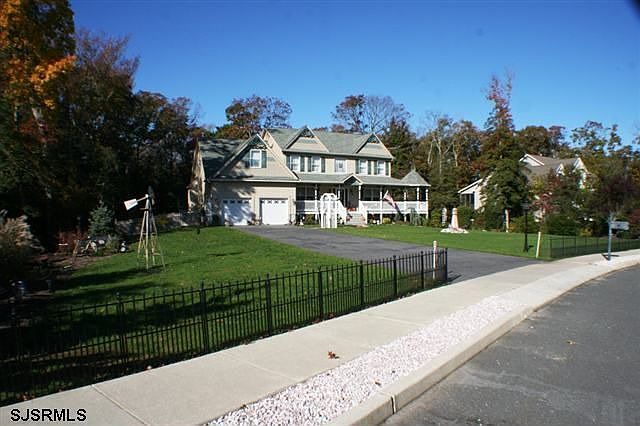 1st image of 11 Alexandria Ct