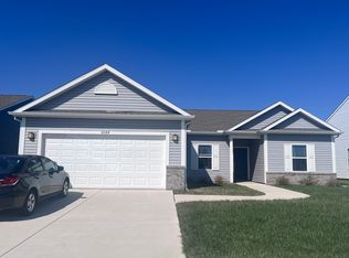 6084 Shale Crescent Dr, West Lafayette, IN 47906