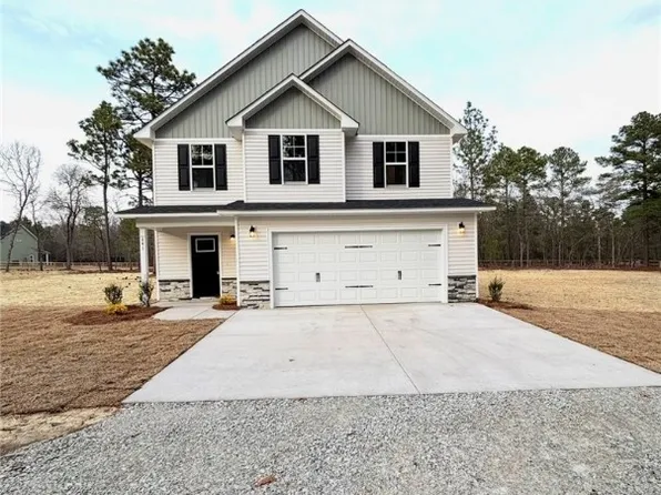 241 Musket Ln, Raeford, NC 28376
