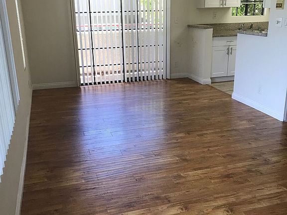 3rd image of 10737 La Grange Ave #8880036