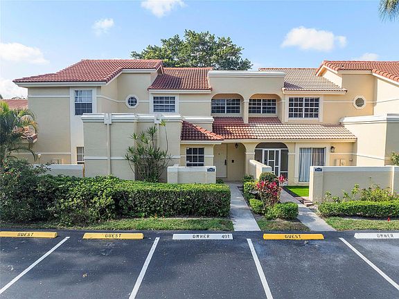 2nd image of 3583 Deer Creek Palladian Circle #3583
