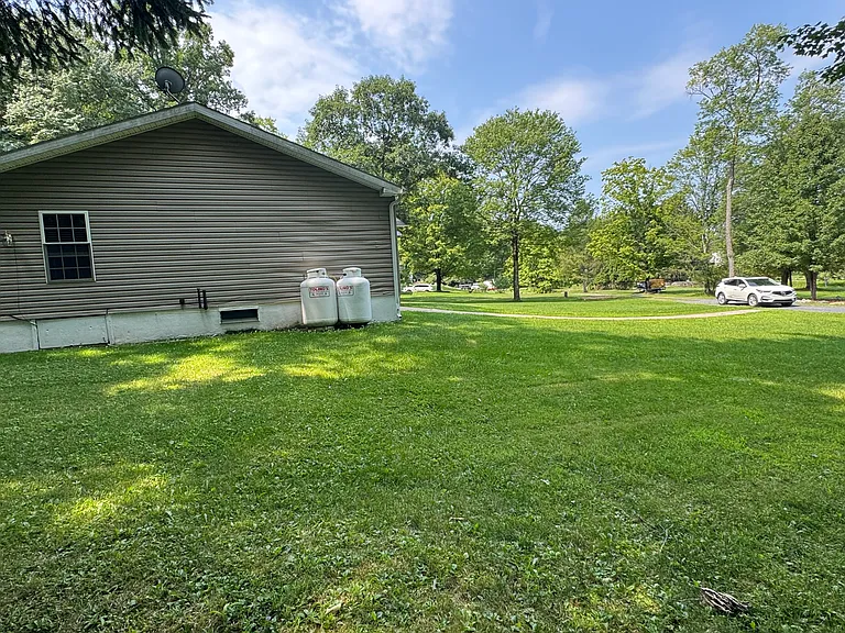 121 Taft Rd — Photo 19