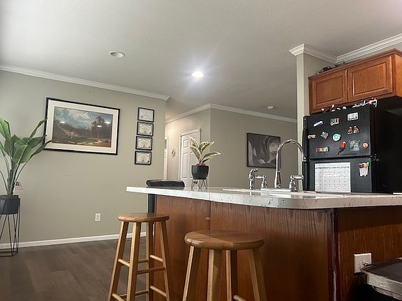 4th image of 935 Matthew Way #61
