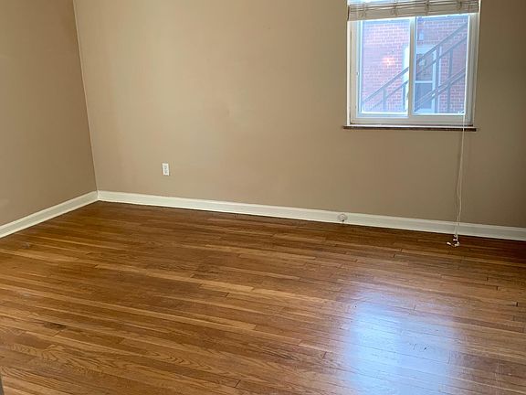 4th image of 1635 Elmwood Ave APT B