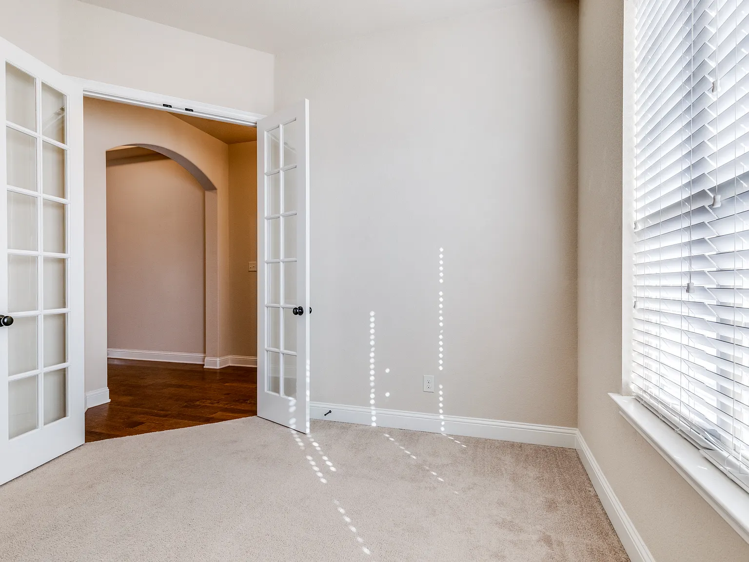 4 bed, 2246 sqft, $2,700 — Photo 2